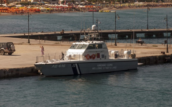 Τουρκικά ΜΜΕ: Η ελληνική ακτοφυλακή άνοιξε πυρ κατά ψαράδων μας