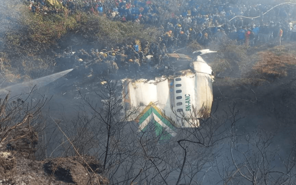 Νεπάλ: Συγκλονιστικό βίντεο καταγράφηκε από επιβάτη λίγο πριν από την πτώση του αεροσκάφους - Στους 68 οι νεκροί 