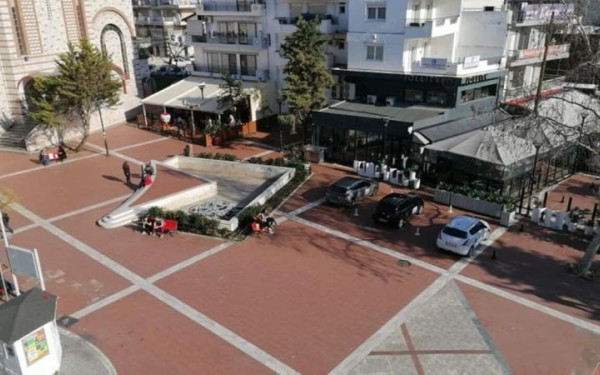 Θεσσαλονίκη: Τα πάνω και τα κάτω... της αγοράς - «Ανθίζει» ο Εύοσμος, «παλεύει» η Καλαμαριά (βίντεο)