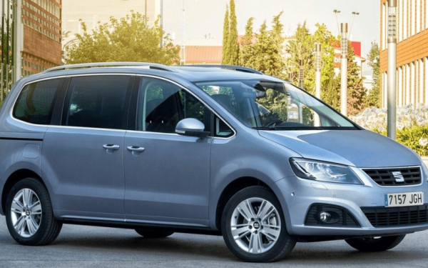 Τελωνειακοί σταμάτησαν όχημα για έλεγχο και βγήκε... μισό πούλμαν 