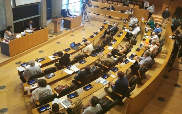 Εσπευσμένα στη βουλή η τροπολογία Βορίδη για τους δήμους μετά το ΣτΕ - Επιστρέφουν οι αρμοδιότητες στο δημοτικό συμβούλιο