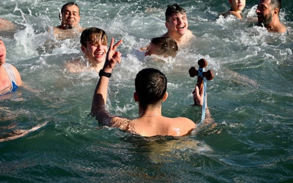 Ο εορτασμός των Θεοφανείων στους δήμους της Θεσσαλονίκης (φωτ.)