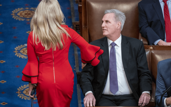 ΗΠΑ: Ούτε με την... έκτη φορά δεν εξελέγη από τους «συντρόφους» του πρόεδρος της Βουλής ο Κ. Μακάρθι