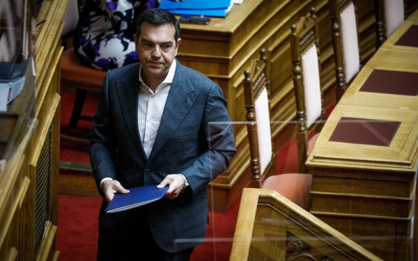 Βουλή: «Παρών» ψηφίζει ο ΣΥΡΙΖΑ στην τροπολογία για Κασιδιάρη 