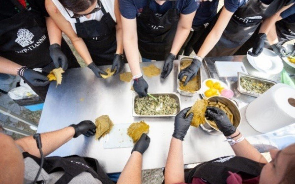 Όταν ο τουρισμός γίνεται βίωμα: Αναστενάρια, πάτημα σταφυλιών και πρακτική στα... ντολμαδάκια 