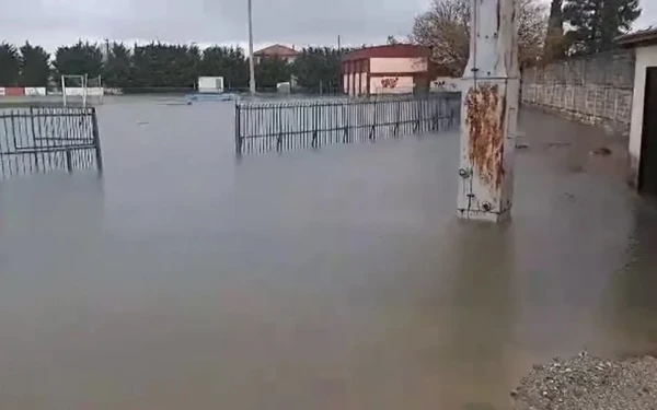 Αλμωπός Αριδαίας: Ολική καταστροφή εντός και εκτός γηπέδου από την κακοκαιρία (βίντεο)