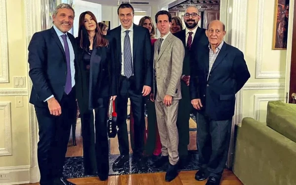 Η Μόνικα Μπελούτσι στο Γενικό Προξενείο της Ελλάδας στη Νέα Υόρκη (βίντεο, φωτ.)