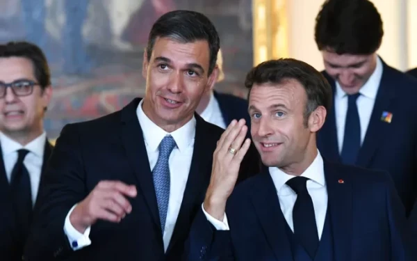 Βαρκελώνη: Συνάντηση Μακρόν-Σάντσεθ και υπογραφή συμφωνίας για τα ενεργειακά