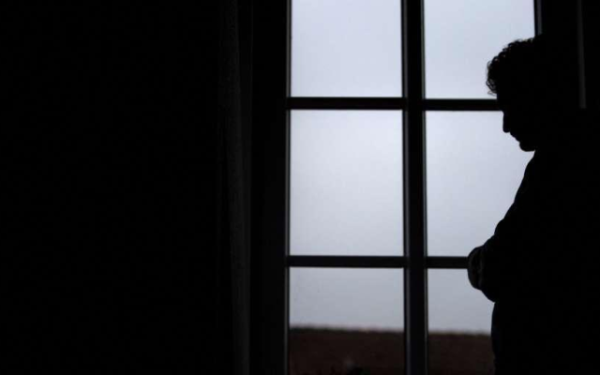 Μοναξιά αισθάνονται 11 εκατομμύρια Γάλλοι - Συνθλίβεται η ψυχή ηλικιωμένων, φτωχών, και ανθρώπων με χιλιάδες «φίλους» στα social media