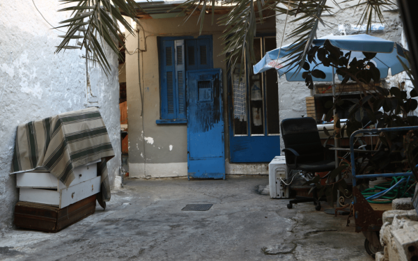 Ποινική δίωξη για ανθρωποκτονία με δόλο στον 50χρονο που σκότωσε τη σύζυγό του στη Νίκαια 