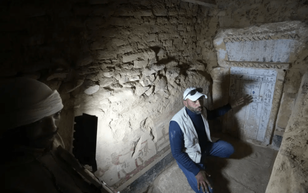 Συνεχίζουν να εκπλήσσουν οι Πυραμίδες - Οι αρχαιολόγοι εντόπισαν 4 τάφους Φαραώ άνω των 4.000 ετών - Δείτε φωτογραφίες