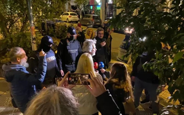 Ελεύθερος ο συγγραφέας Π. Τατσόπουλος (βίντεο)