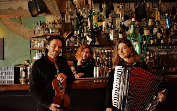 Tι κάνουν η «Αμελί» και ο «Νονός» στη Θεσσαλονίκη;