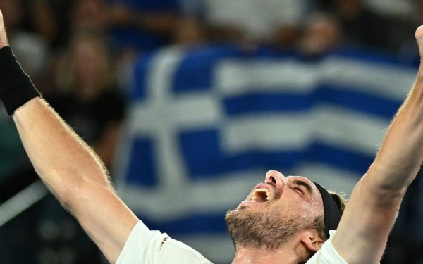 Τένις: Greek night στη Μελβούρνη - Στα ημιτελικά του Αυστραλιανού Όπεν ο Τσιτσιπάς (βίντεο)