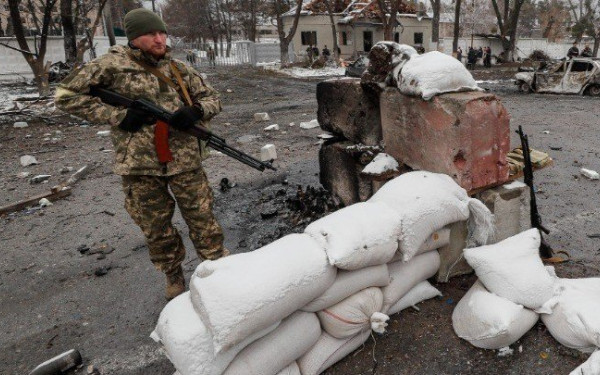 Γαλλία: Προειδοποιήσεις στην Ουκρανία για τη χρήση ναρκών κατά προσωπικού