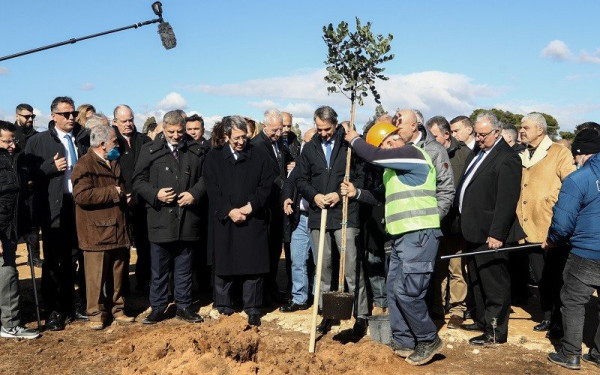 Νίκος Αναστασιάδης: Δωρεά €2,5 εκατ. στην Πολεμική Αεροπορία στη μνήμη των πιλότων του Phantom