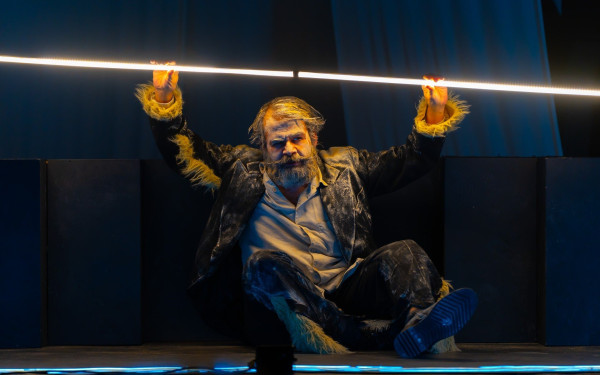 Το Θείο Τραγί: Μία επιπλέον παράσταση αλληλεγγύης για τους σεισμόπληκτους