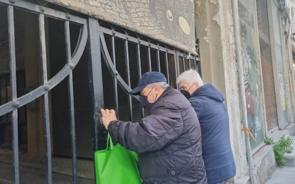 Θεσσαλονίκη: Καφές και νοσταλγία στη στοά Αγίου Μηνά