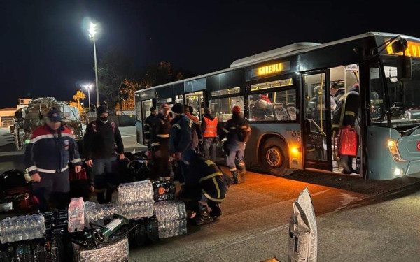 Σεισμός στη Τουρκία: 80 τόνους βοήθεια στέλνει η Ελλάδα (φωτ.)