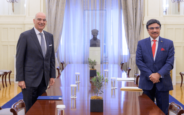 Συνάντηση Ν. Δένδια με τον πρέσβη των ΗΑΕ