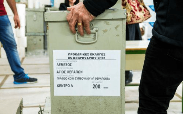 Κυπριακές εκλογές: "Γραμμή" δίνει η κόρη του Γλαύκου Κληρίδη