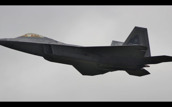 ΗΠΑ: Μαχητικό αεροσκάφος F-22 κατέρριψε το μυστηριώδες «ιπτάμενο αντικείμενο» πάνω από την Αλάσκα