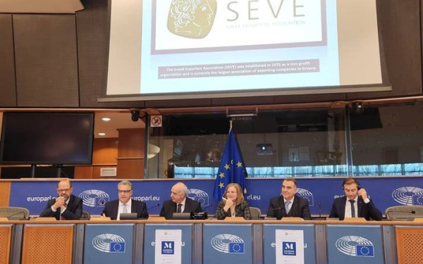 Το Μακεδονικό Σήμα πήγε... Βρυξέλλες