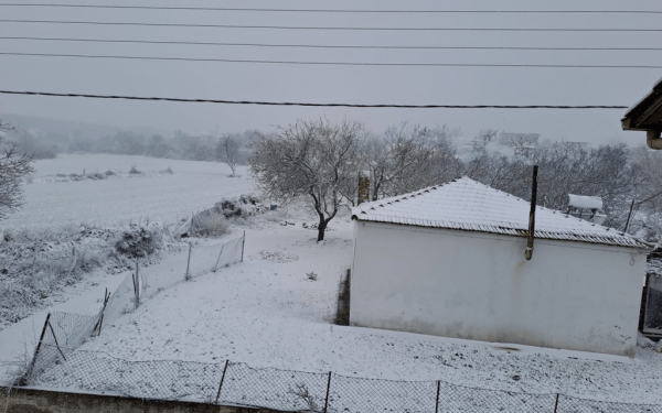 Νέο έκτακτο δελτίο της ΕΜΥ: Συνεχίζονται οι χιονοπτώσεις ακόμα και σε χαμηλά υψόμετρα