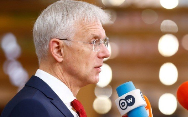 Λετονός πρωθυπουργός: Μέσω Τουρκίας, Αρμενίας και Καζακστάν παρακάμπτονται οι κυρώσεις στη Ρωσία