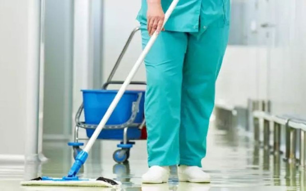 Απολύονται οι καθαρίστριες στο νοσοκομείο της Κομοτηνής (βίντεο)