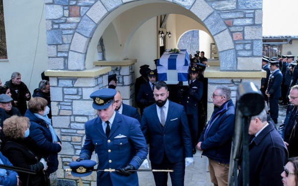 Οι συγκλονιστικοί επικήδειοι στην κηδεία του Σμηναγού Στάθη Τσιτλακίδη - Ηχητικά ντοκουμέντα