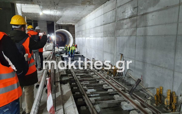 Μετρό Θεσσαλονίκης: Πριν το Πάσχα θα... σφυρίξει το πρώτο τρένο στο σταθμό Βενιζέλου - Τοποθετούνται οι ράγες (φωτ.)