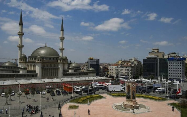 Τουρκία: Πρεσβευτές 9 χωρών κλήθηκαν από το ΥΠΕΞ επειδή έκλεισαν τα προξενεία τους στην Κωνσταντινούπολη 