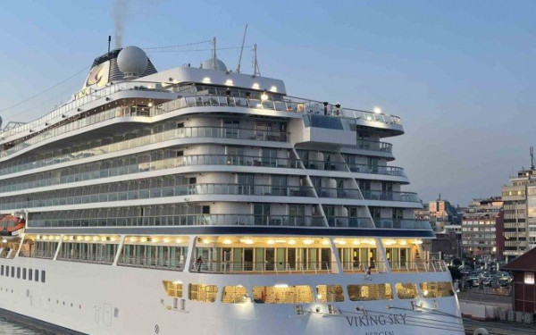 Το Viking Sky το πρώτο κρουαζιερόπλοιο που έδεσε στο λιμάνι της Θεσσαλονίκης για φέτος