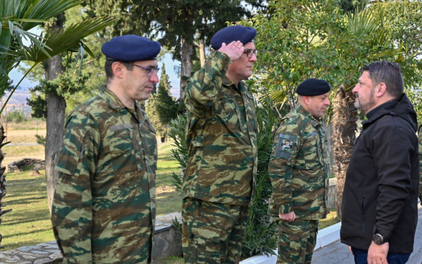Σε μονάδες και φυλάκια σε Θεσαλονίκη και Σέρρες ο Ν. Χαρδαλιάς