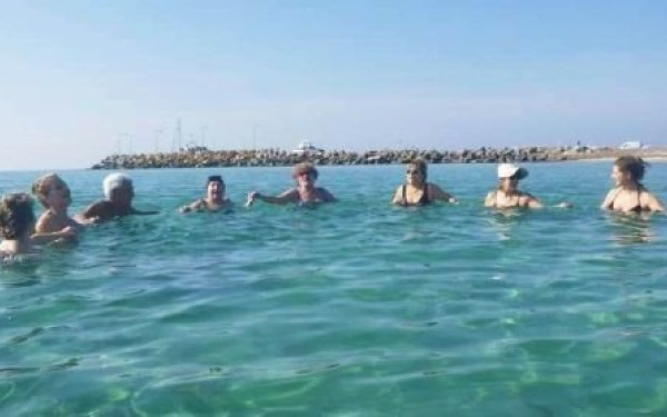 Χαλκιδική: Χειμερινοί κολυμβητές εν δράσει! (φωτ.)