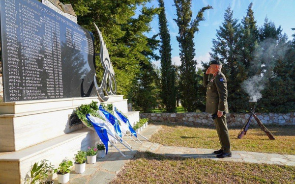 Ετήσιο μνημόσυνο Πεσόντων Αεροπορίας Ναυτικού παρουσία σύσσωμης της στρατιωτικής ηγεσίας των Ενόπλων Δυνάμεων (φωτ.)