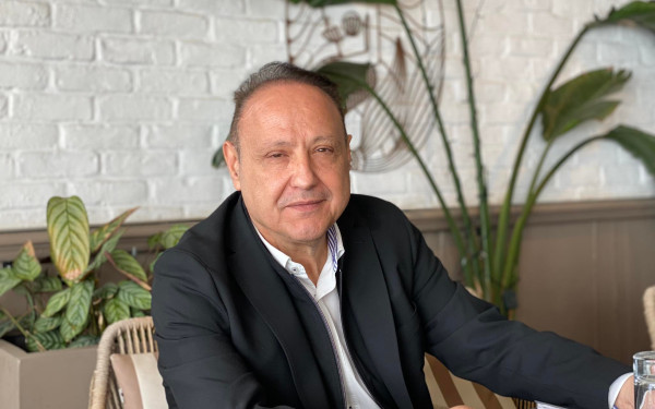 Δήμος Θεσσαλονίκης: «Σηκώνει μανίκια» ο νεοεκλεγείς δήμαρχος Στέλιος Αγγελούδης