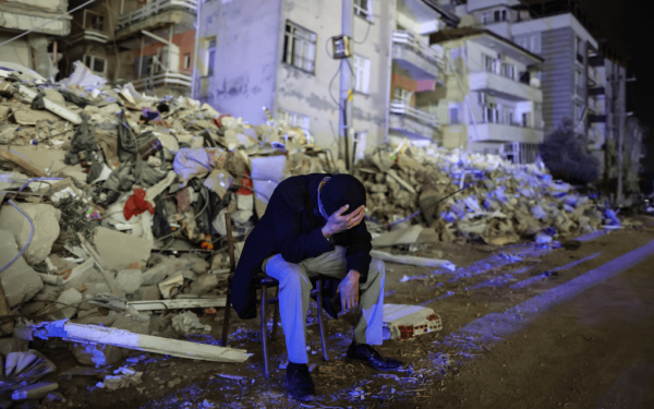 Αντιόχεια - Τουρκία: Φωτιά κι εκρήξεις σε εργοστάσιο πλαστικών