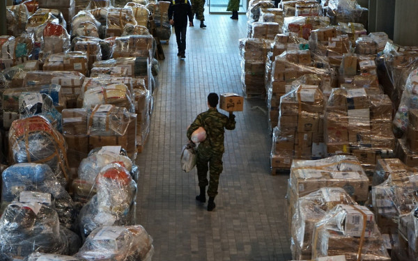 Δ. Θεσσαλονίκης: Παραδόθηκαν τα τρία φορτηγά με ανθρωπιστική βοήθεια προς τους σεισμόπληκτους