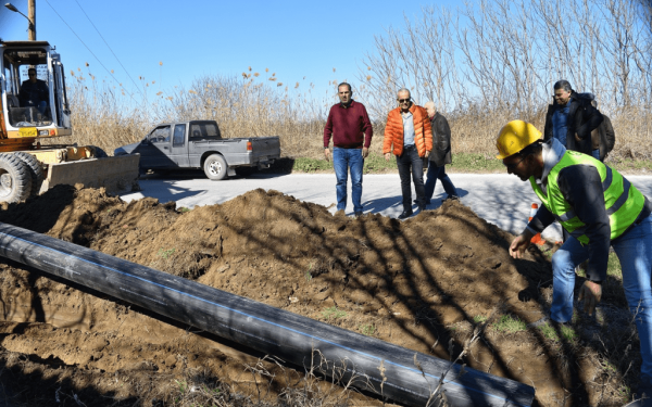 Αρχίζει η κατασκευή του αγωγού ύδρευσης στον Αξιό του δήμου Δέλτα (φωτ.) 