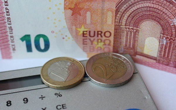 Οι αυξήσεις στα επιτόκια φέρνουν... δόσεις-φαρμάκι για τους δανειολήπτες