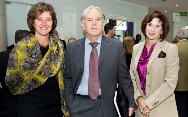 Ο Έλληνας της Νότιας Αφρικής που αγόρασε τη Φίλκεραμ Τζόνσον (φωτ.)