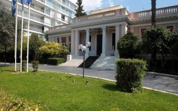 Κυβερνητκές πηγές για την απάντηση Βενιζέλου: «Συνομολογείται εν τέλει ότι δεν απαιτείται η παρουσία 151 βουλευτών»