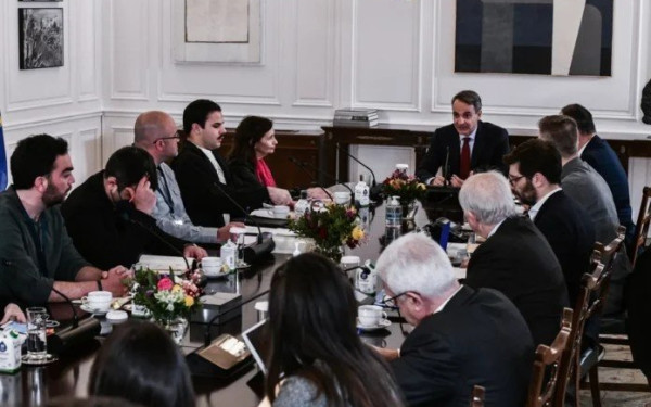 Τι προβλέπει η ρύθμιση για τους καλλιτέχνες: Βασικός μισθός 1.037 ευρώ, ειδική μισθολογική κλίμακα και πτυχία