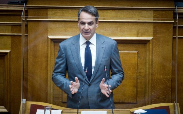 Προγραμματικές δηλώσεις: Αυξήσεις μισθών, εφάπαξ, youth pass στη «φαρέτρα» Μητσοτάκη - Ξεκινά η τριήμερη συζήτηση στη Βουλή