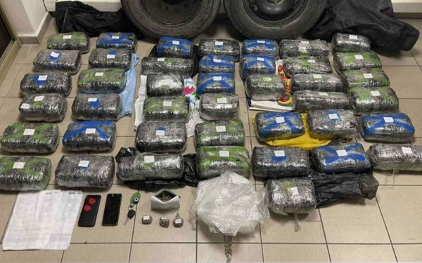 Θεσσαλονίκη: Χειροπέδες σε διακινητή διεθνούς κυκλώματος ναρκωτικών (φωτ.) 