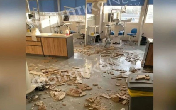 ΑΠΘ - Πλημμύρισαν οι αίθουσες στην Οδοντιατρική: «Καλοριφέρ υπέστη διαρροή» λέει ο πρύτανης (βίντεο)