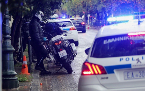 Μοσχάτο: Συνελήφθη 21χρονος με εκρηκτικά	