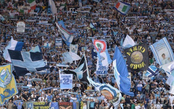 Ιταλία: Έρευνα της ομοσπονδίας για ρατσιστικά συνθήματα των οπαδών της Λάτσιο